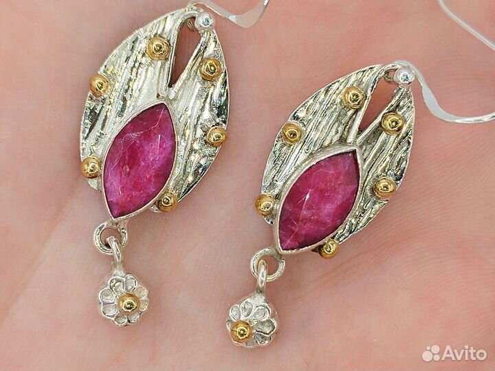 Серьги с рубином