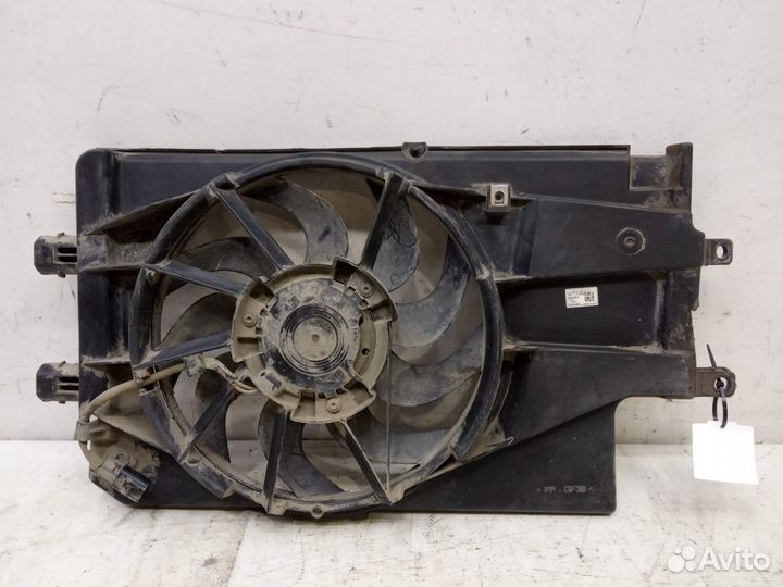 Диффузор радиатора Лада Гранта 2011