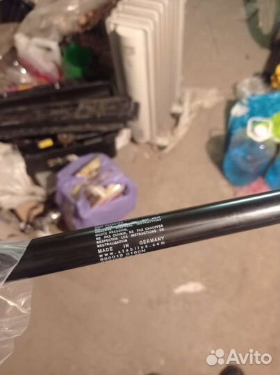 Газовые упоры капота vesta