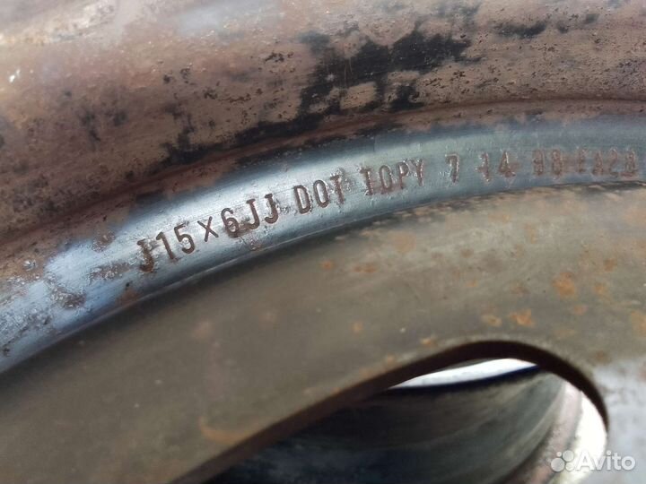 Штампованные диски R15 Nissan