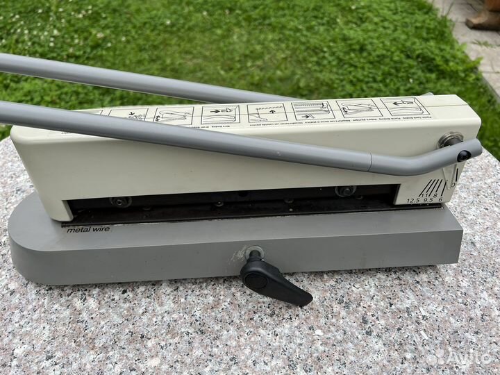 Брошюровщик ibico ibibaby (Швейцария)