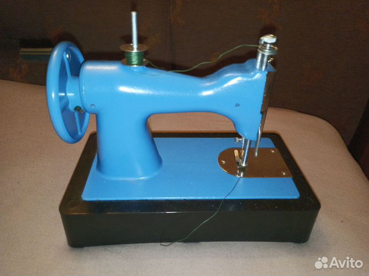 Детская швейная машинка дшм 1
