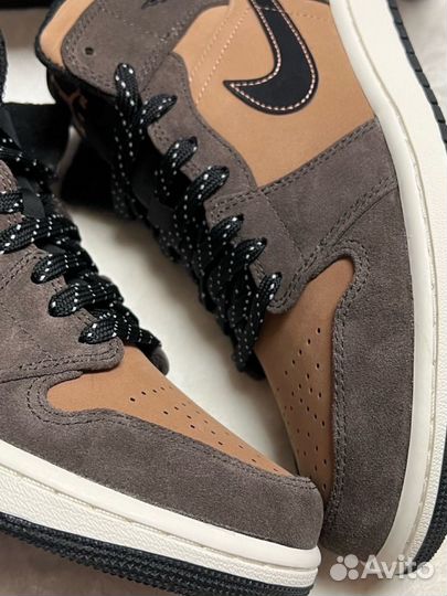 Nike Air Jordan 1 Mid Dark Chocolate