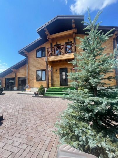 Дом 305 м² на участке 23 сот.