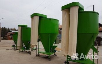 Бункер-смеситель мини-завод комбикорма