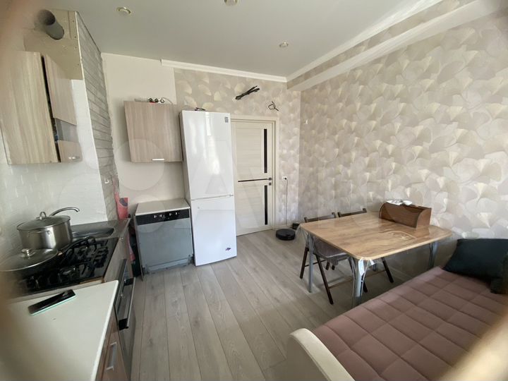 2-к. квартира, 62,3 м², 2/9 эт.