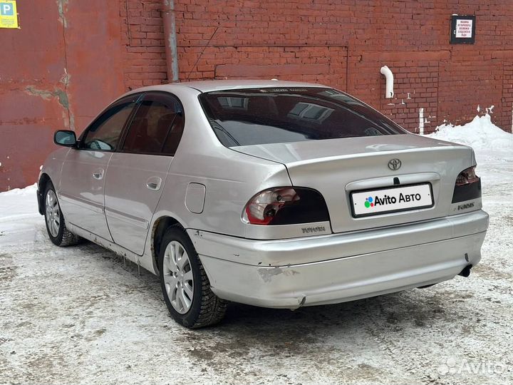 Toyota Avensis 1.8 МТ, 1999, 385 000 км