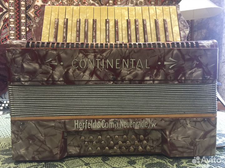 Аккордеон continental 3/4