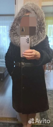 Шуба мутоновая с капюшоном, размер48