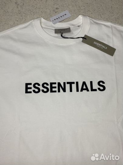 Футболка Essentials