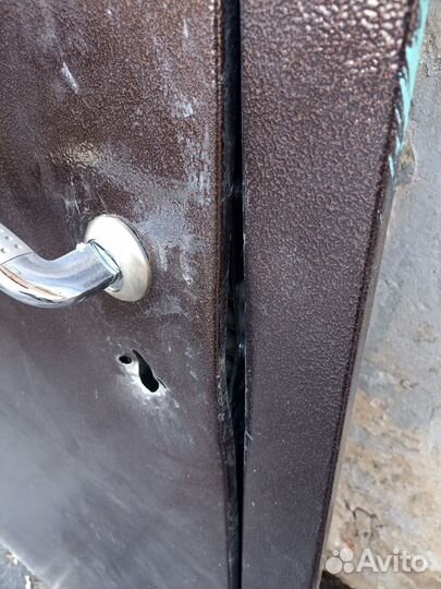 Металлическая дверь бу