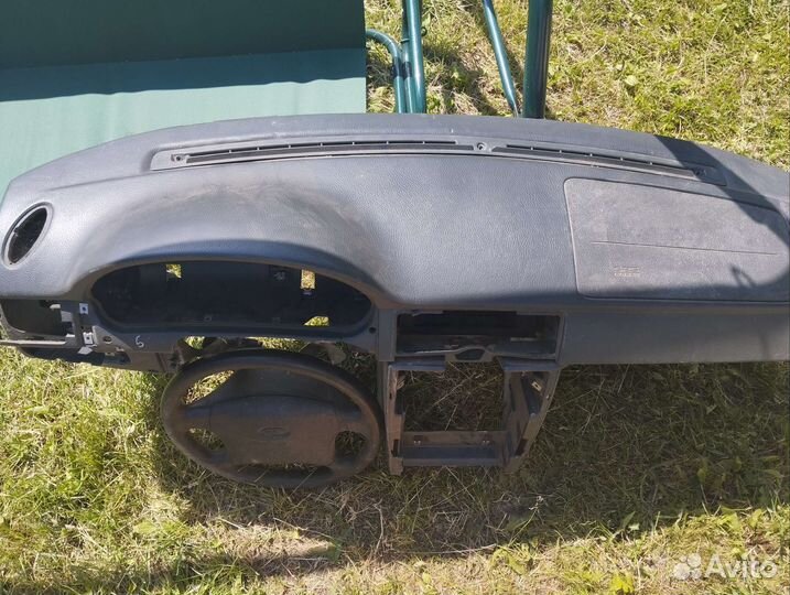 Панель priora 1