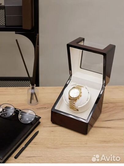 Шкатулка для часов с автоподзаводом
