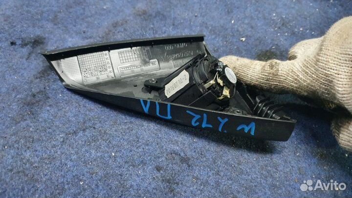 Накладка зеркала внутренняя передняя левая