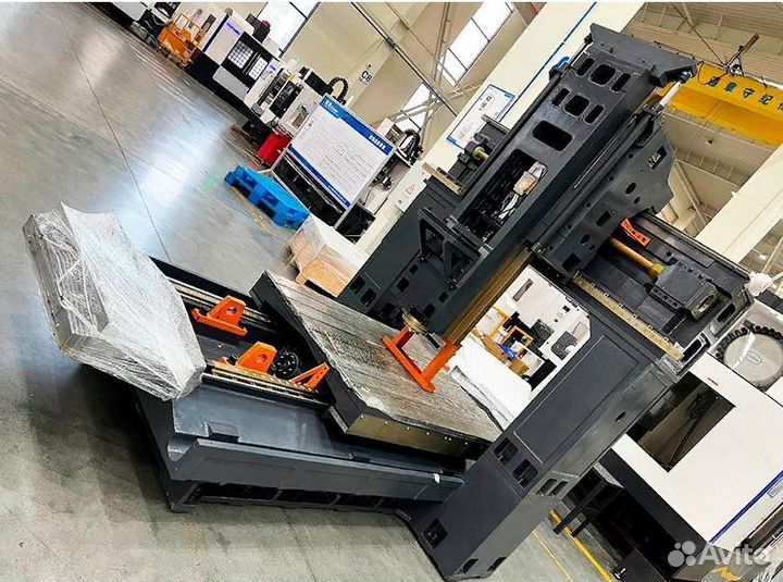 Портальный фрезерный центр Millinger LM2015L