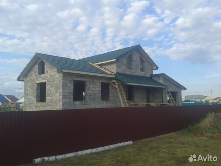 Плотник, строитель