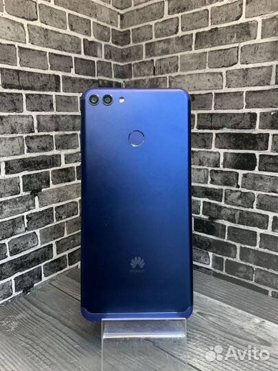 Телефон Huawei Y9