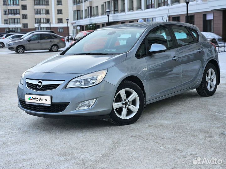 Opel Astra 1.6 МТ, 2011, 129 000 км