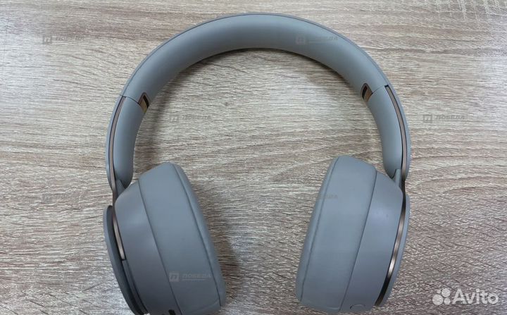 Наушники Beats Solo Pro