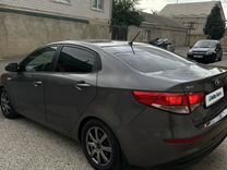 Kia Rio 1.4 AT, 2015, 129 000 км, с пробегом, цена 1 100 000 руб.