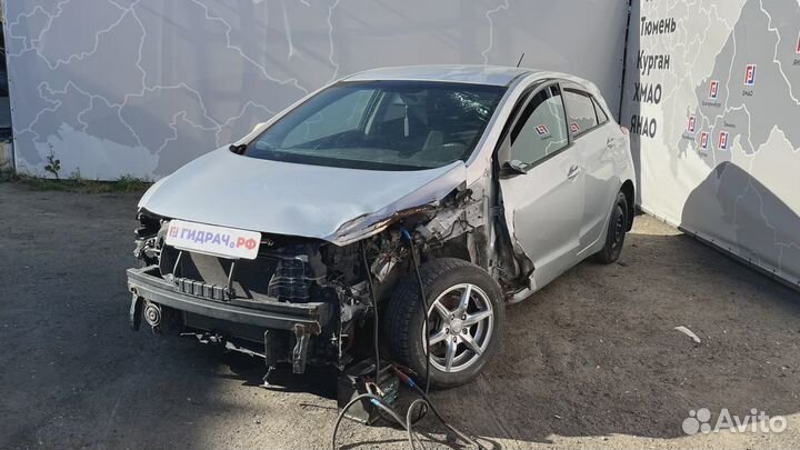 Стекло кузовное глухое левое Hyundai i30 (GD) 87810A5010