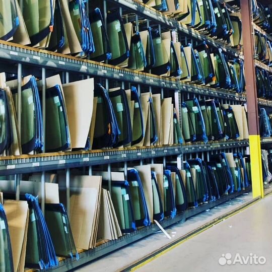 Стекло передней двери опускное левое audi A4 4D SED/EST 1995-2001 (зелёное) armourplate 8547lgns4FD