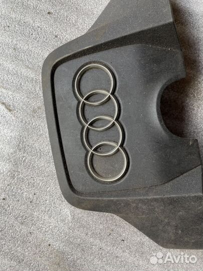 Накладка двс 3.0 tfsi Ауди А4 А5 А6 А7 А8