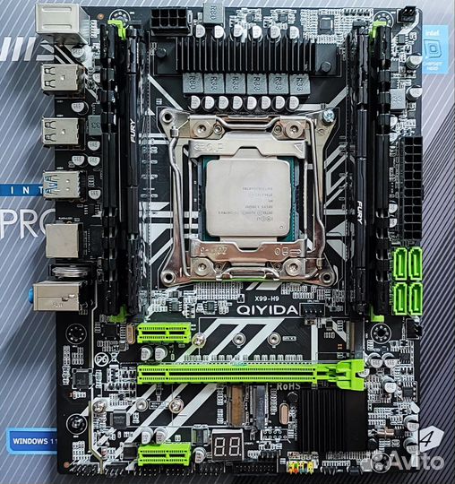 Материнская плата с процессором и памятью