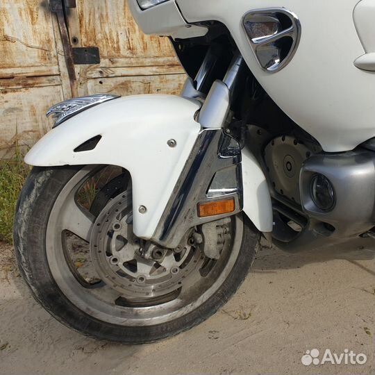 Honda GL 1800 gold wing