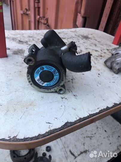 Насос гура на Фольксваген Гольф 3