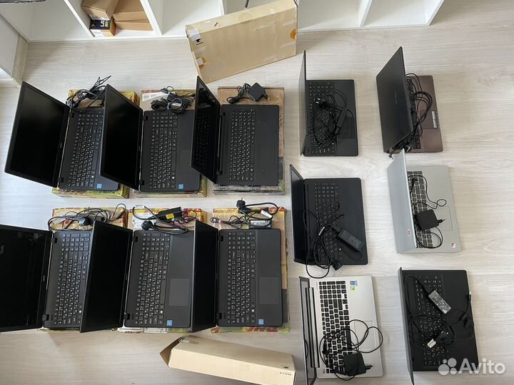 Ноутбуки с закрытых офисов и магазинов