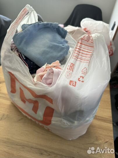 Детские вещи пакетом и сумка