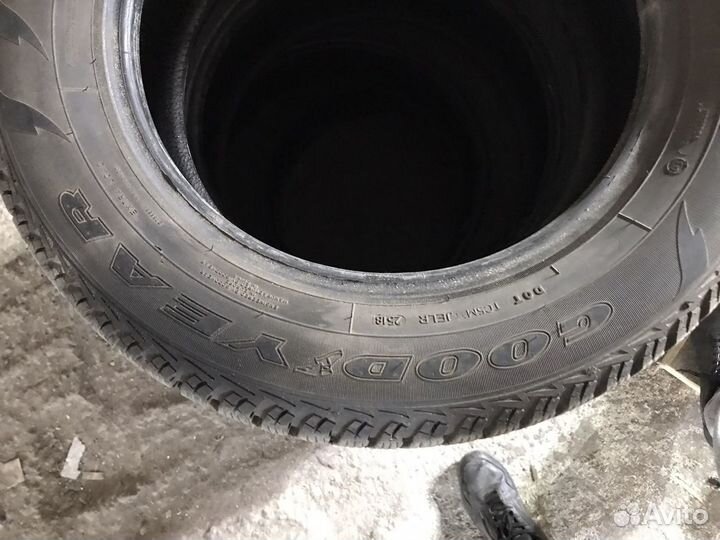 Goodyear Eagle F1 SuperSport 215/60 R16