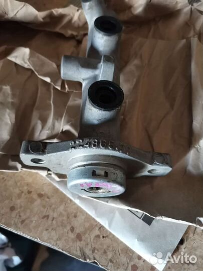 Главный тормозной цилиндр сцепления нисан примера