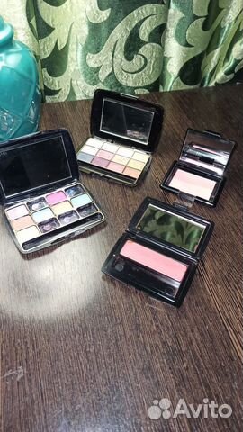 Тени для век румяна лак для ногтей пакетом