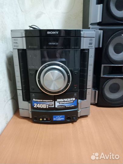 Музыкальный центр sony