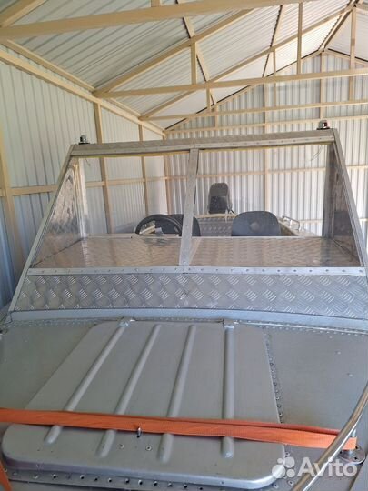 Катер. Прогрес 4, Tohatsu 70