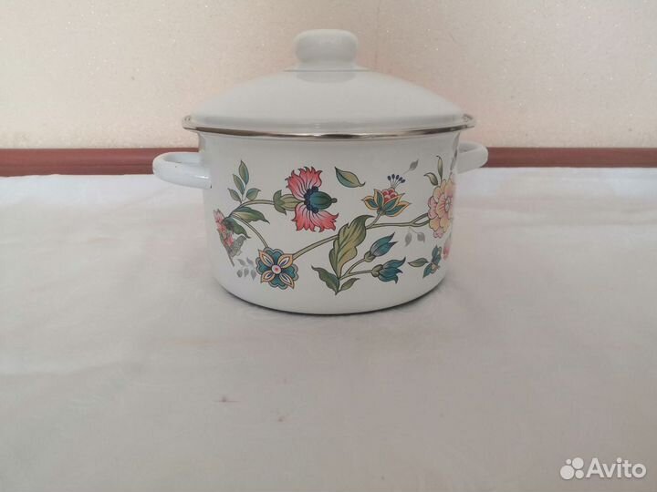 Кастрюля новая сталь