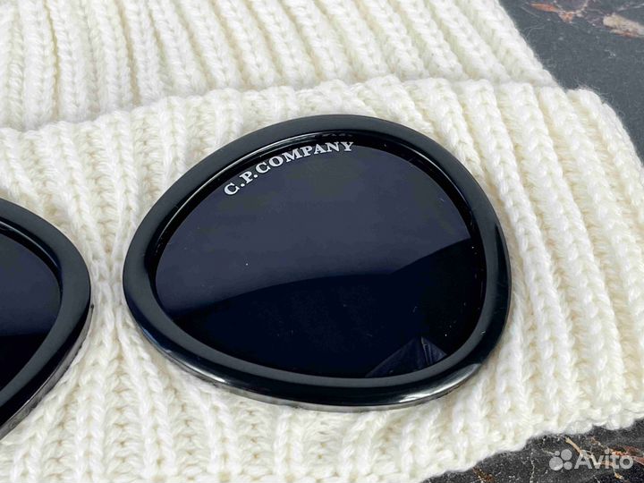 Шапка C.P. Company Two Lens