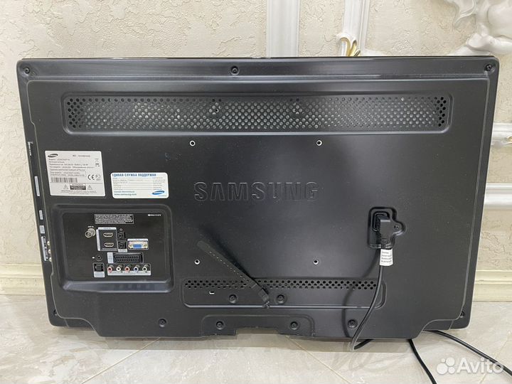 Samsung le32c530f1w