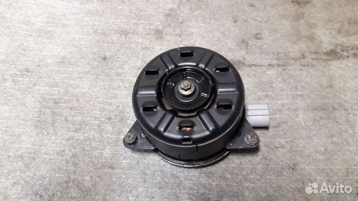 Мотор вентилятора Тойота Авенсис Т250