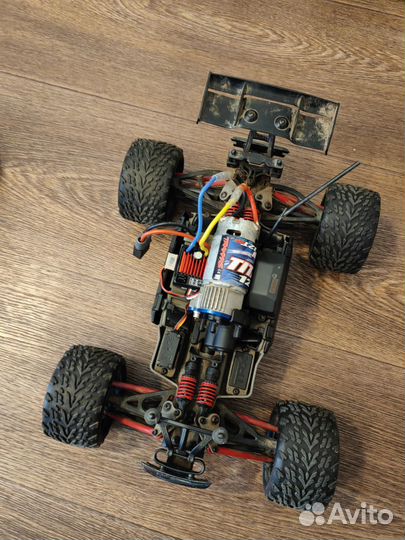 Машина на радиоуправлении Traxxas e-revo 1:16