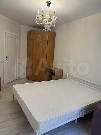 3-к. квартира, 70,2 м², 2/6 эт.