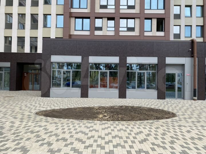 Сдается в аренду торговое помещение, 203 м²