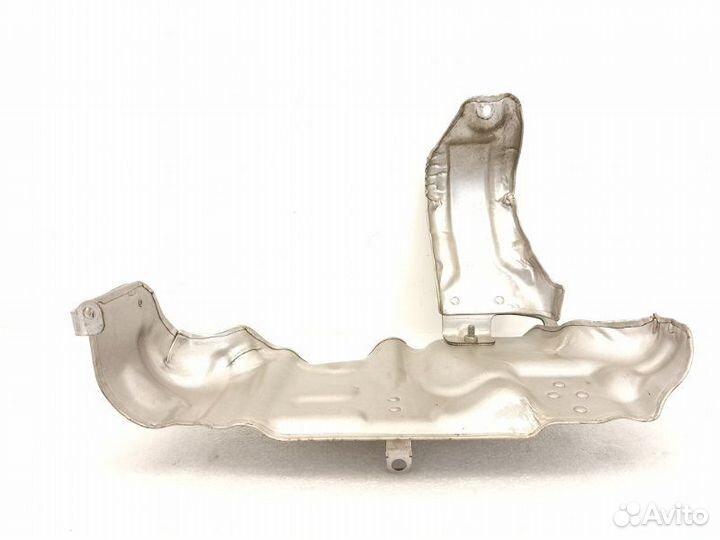 Тепловой экран Mercedes-Benz C-Class W204 1.8