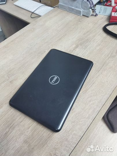Ноутбук Dell Inspiron 3180