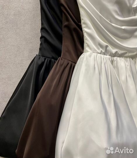 Платье женское вечернее с пышной юбкой