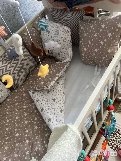 Детская кроватка