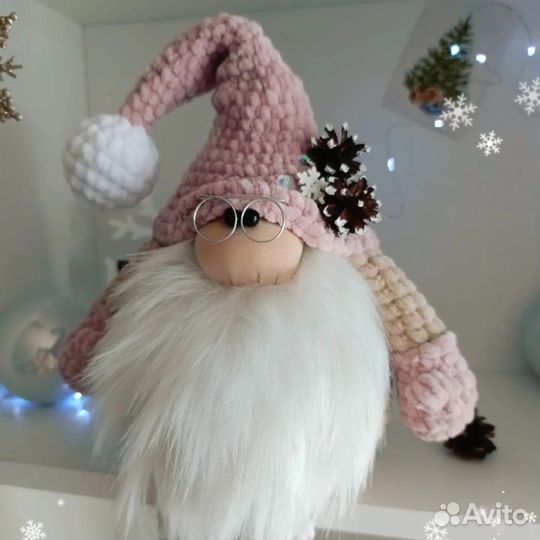 Рождественский гном Вязаный. Ручная работа