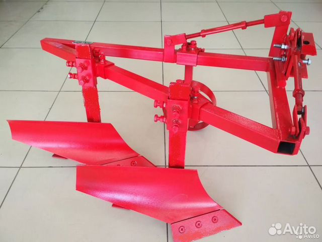 Плуг двухкорпусный для минитрактора